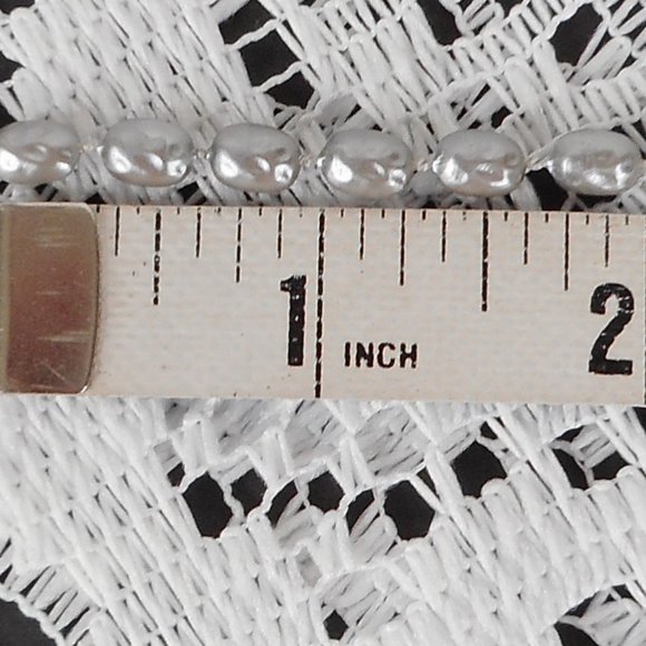 Beaded Necklace Gray Oval Plastic 35 In. Single Strand Retro Vtg 80s Minimalist - Picture 5 of 6